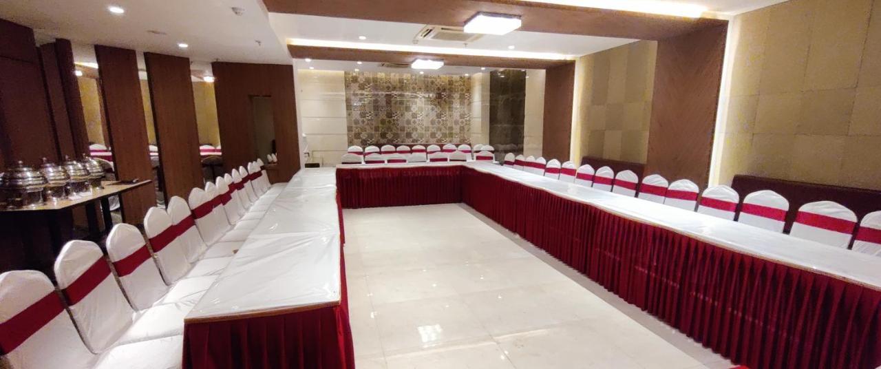 فندق Grand Mookambika نافي مومباي المظهر الخارجي الصورة